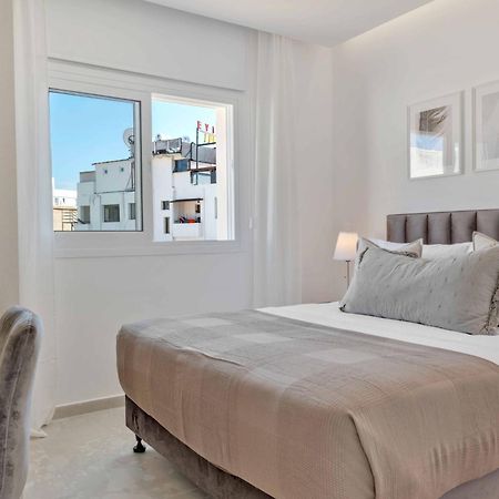 Phaedrus Living: Seaview Luxury Flat Limnaria 150 Lägenhet Paphos Exteriör bild