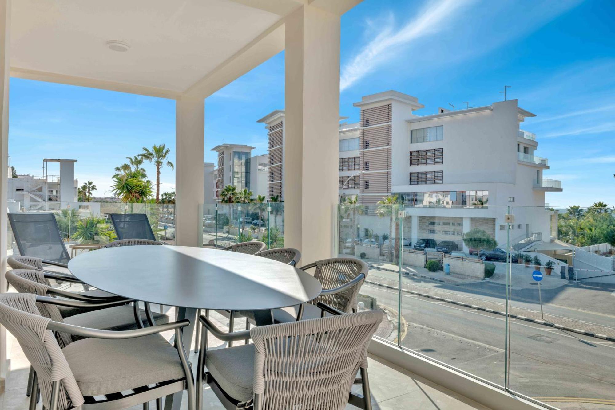 Phaedrus Living: Seaview Luxury Flat Limnaria 150 Lägenhet Paphos Exteriör bild