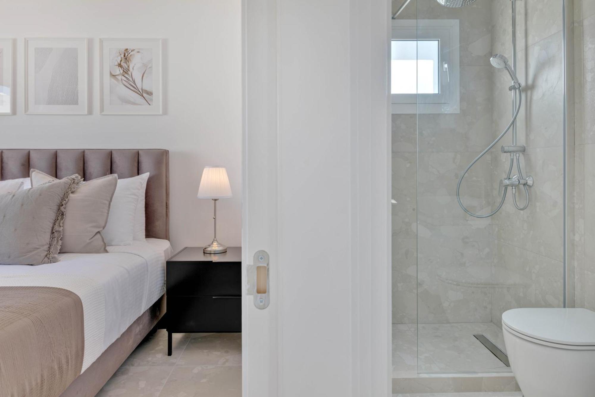 Phaedrus Living: Seaview Luxury Flat Limnaria 150 Lägenhet Paphos Exteriör bild